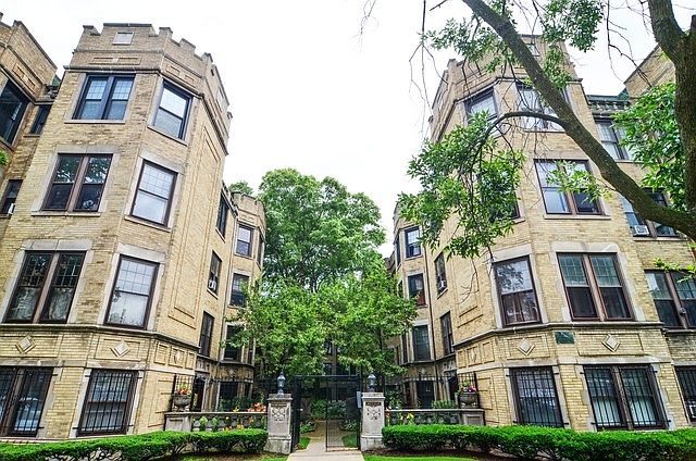 1st image of 1223 W Lunt Ave APT 3B