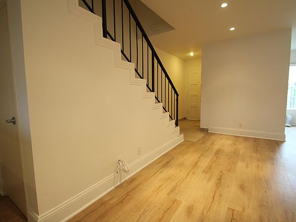 5th image of 1724 Montana Ave APT 4