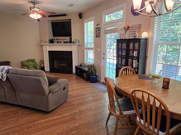 3rd image of 101 Neptune Court