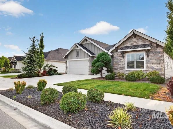 1407 N Diadora Ave, Eagle, ID 83616