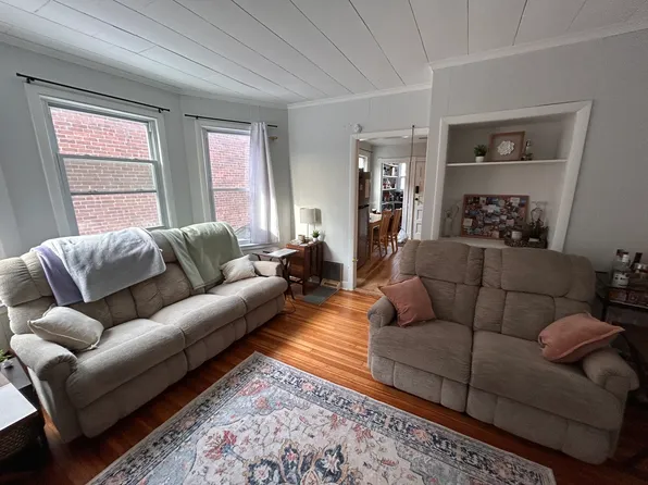 451 New Park Ave #1, West Hartford, CT 06110