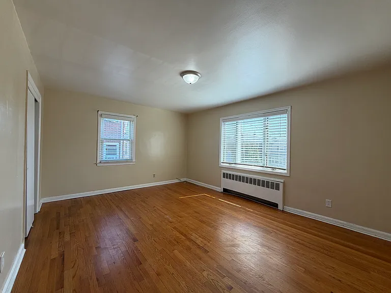 805 Harvard Pl — Photo 4