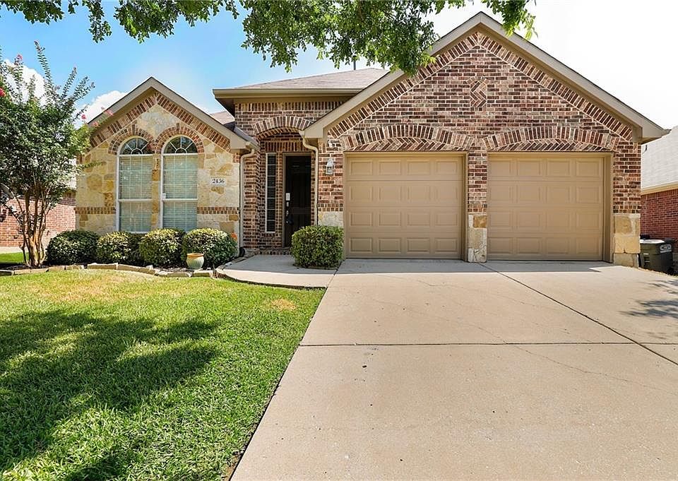 1st image of 2436 Deerwood Dr