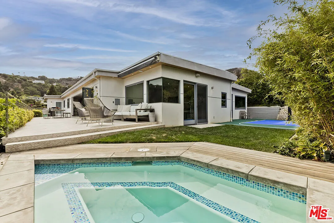 5 bed, 5.0 bath, 3169 sqft, $15,995 — Photo 4