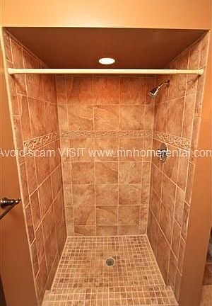 4th image of 7857 Somerset Ct