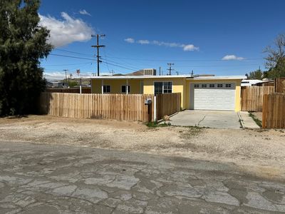 1923 Locust St, Rosamond, CA, 93560
