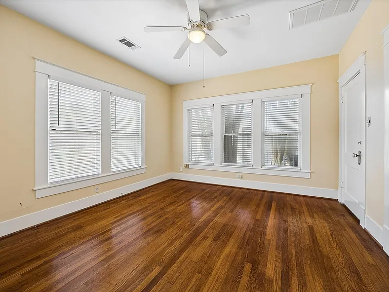1719 Harold St — Photo 15