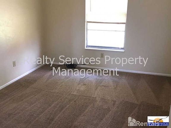 4th image of 1417 Caywood Cir S