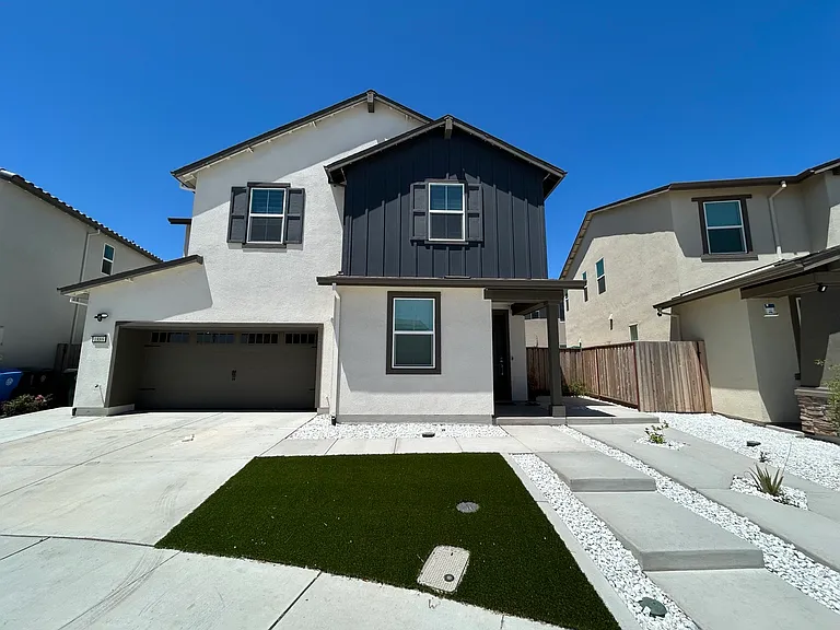1889 Gordon Hammond Pl — Photo 2