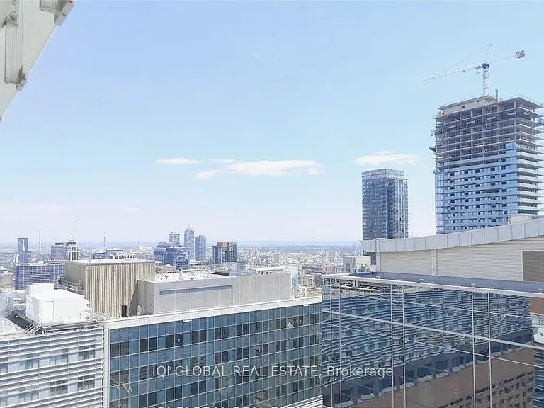 197 Yonge St #2407 — Photo 12