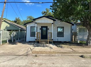 1122 Cypress St, Baytown, TX 77520
