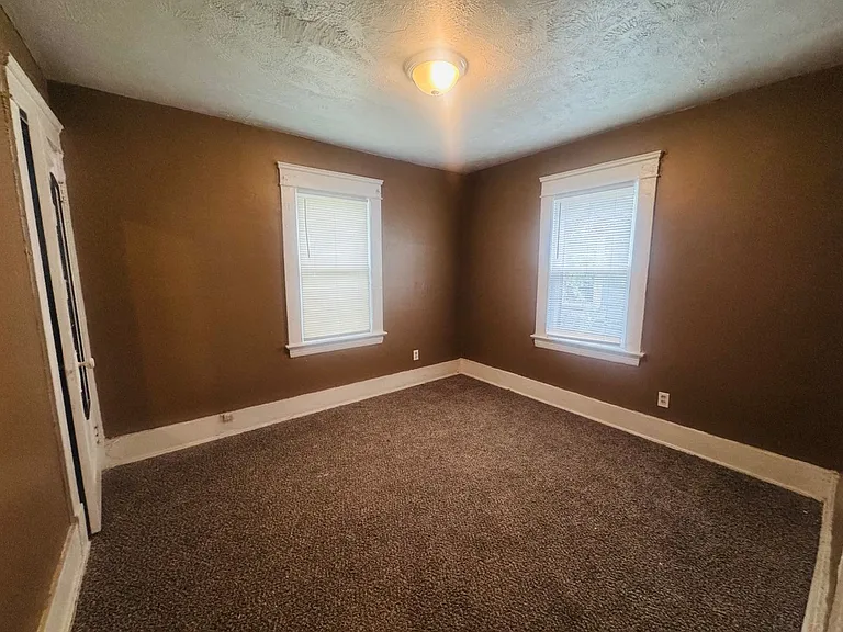 1056 E 99 ST. Cleveland, OH 44108 — Photo 14