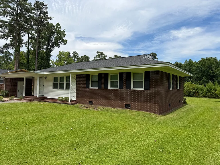 1102 Mary Ln — Photo 5