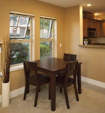 4th image of 123 Queen Anne Ave #202