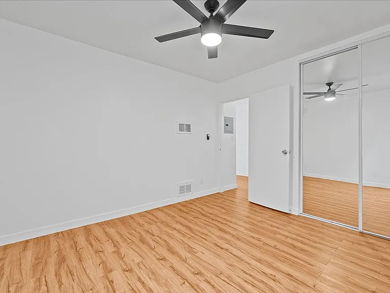 6114 Cahuenga Blvd #3 — Photo 9