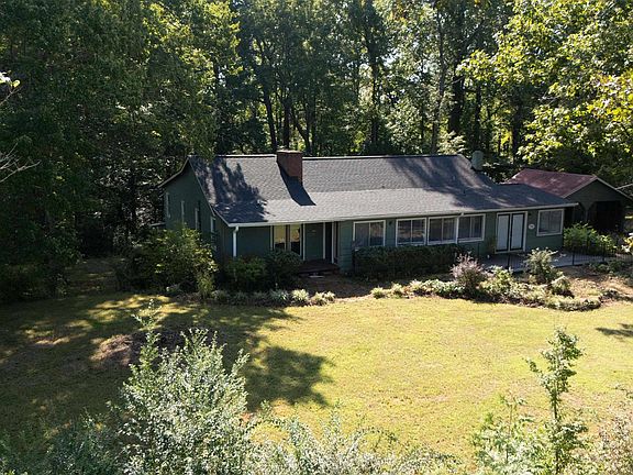 3rd image of 70 Fox Mountain Rd