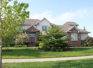 317 E Stratford Ln, Appleton, WI 54913