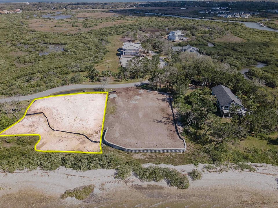 1st image of 186 Pelican Reef Dr