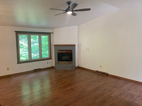 2nd image of 648 Saint Martin Ct