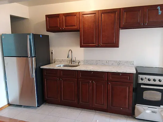 Rented by Danielle Stoller, LREB | media 6