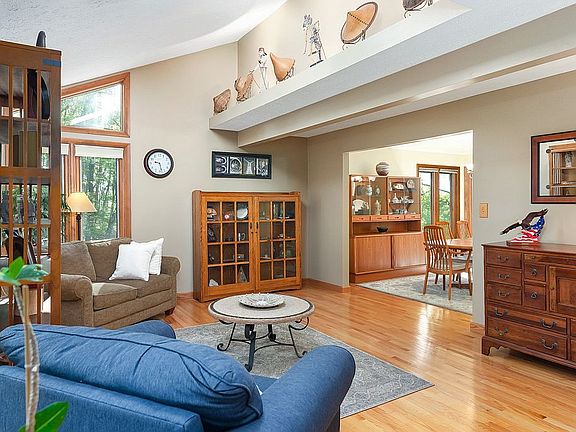 4th image of 108 Grace Dr