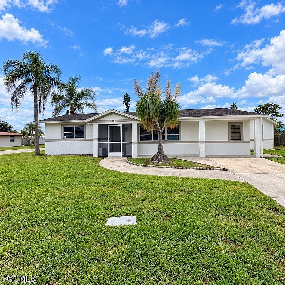 3 bed, 2.0 bath, 1173 sqft, $1,595 — Photo 1