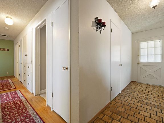 5th image of 2701 Sheffield Ln