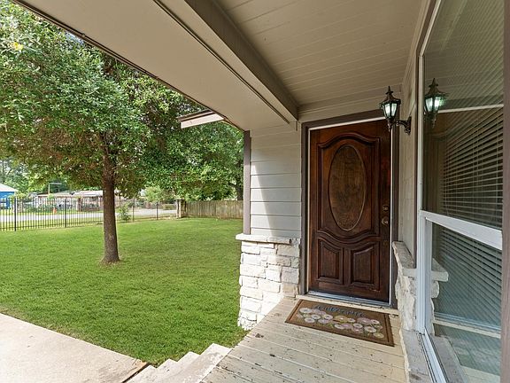 4th image of 1505 Gladiola Ave