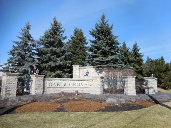 2nd image of 448 Oak Grove Cir