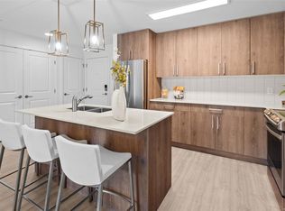 110 Presley Pl #312, View Royal, BC V9B 0Z1