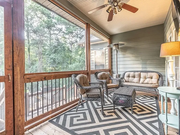 291 Greystone Dr — Photo 4