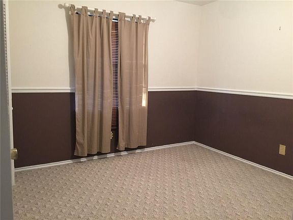 4th image of 7920 Freeland Dr