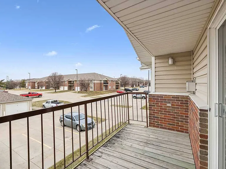 Northbrook Apartments — Photo 100