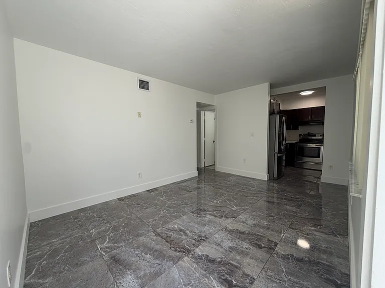 2012 NW Flagler Ter #3 — Photo 19