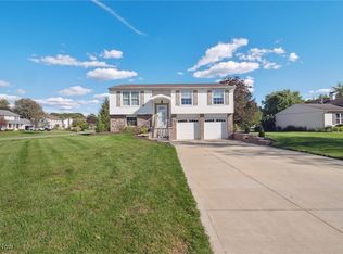 4497 Honeysuckle Dr, North Canton, OH