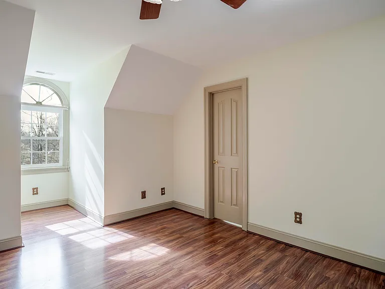 3125 Beau Mont Farm Rd — Photo 40