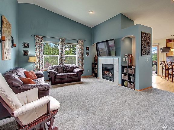4th image of 31396 Rosewood Dr