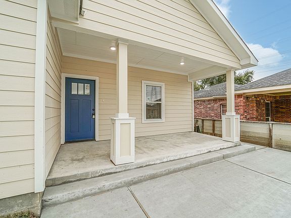 3rd image of 1009 W 7th St