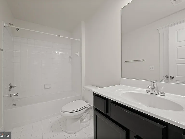 212 Upper Brook Ter — Photo 39