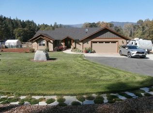 1875 Marcy Loop Rd, Grants Pass, OR 97527