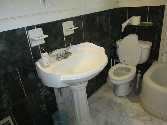 2nd image of 157 Clifton Pl #A
