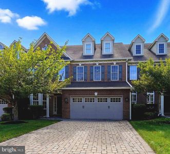 95 Rittenhouse Cir, Newtown, PA, 18940