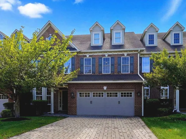 95 Rittenhouse Cir, Newtown, PA 18940