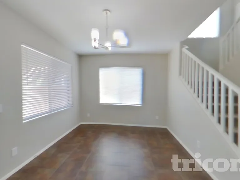 4930 E Del Rio Dr — Photo 3