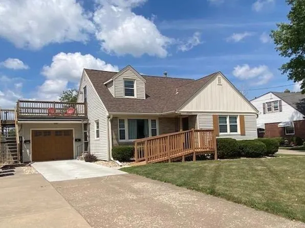 2245 35th Street Ct #2, Moline, IL 61265