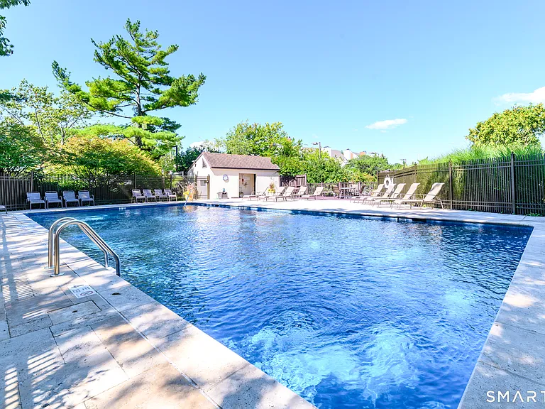 73 Harbor Dr #412 — Photo 38