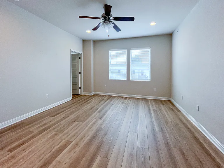 Large primary bedroom