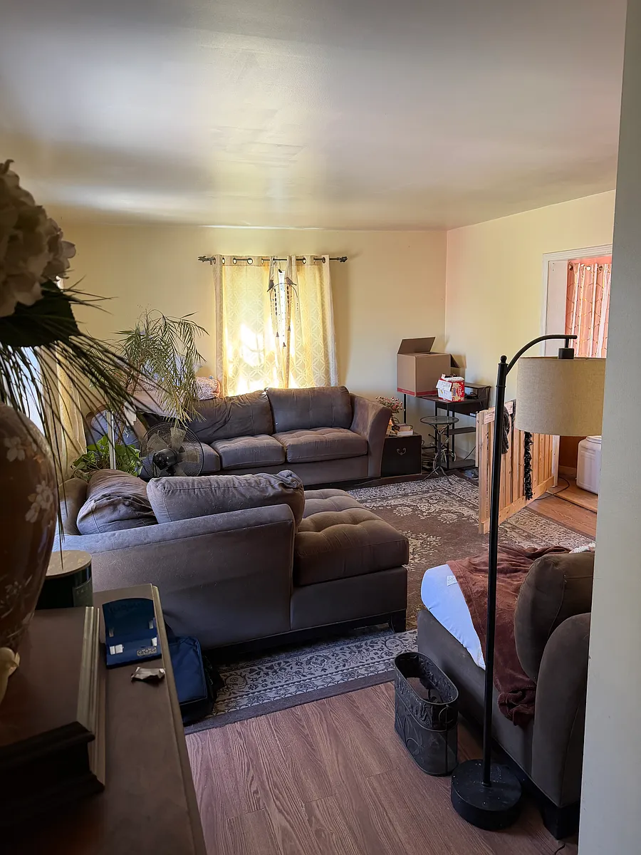 Building Photo - 45-47 Tamarack Dr #1