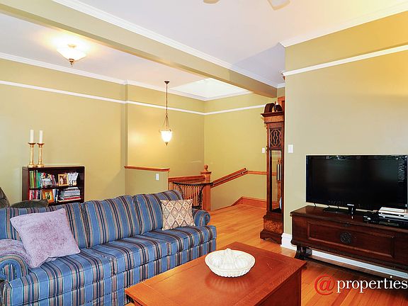 2nd Floor Living Room