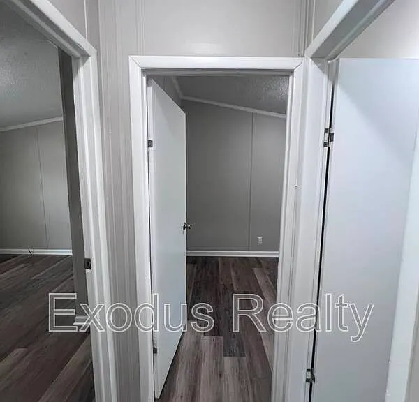 114 Kathleen Ter — Photo 25